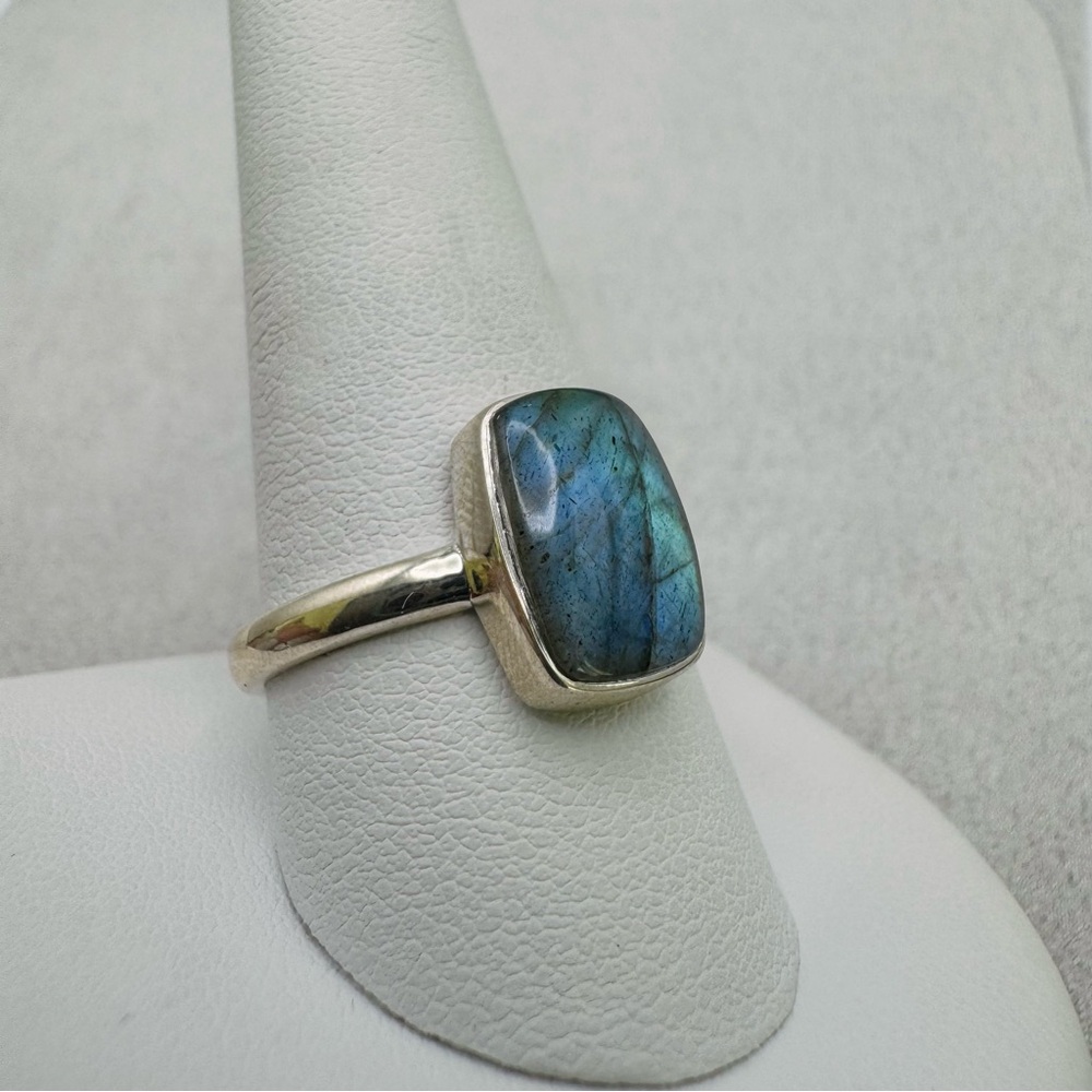 S925 Rectangle Labradorite Ring - image 3